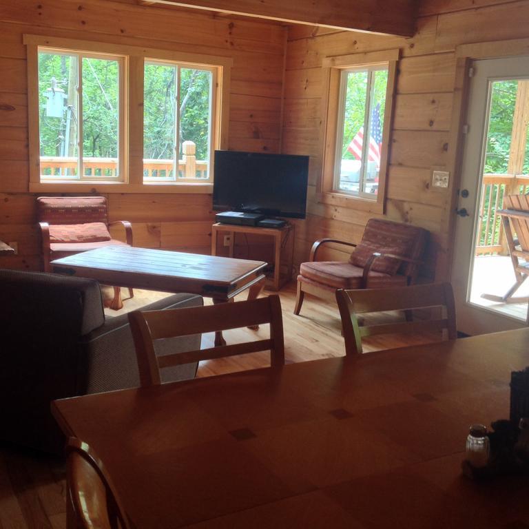 فندق سيفيرفيلفي  Log Cabin In Smoky Mountains الغرفة الصورة